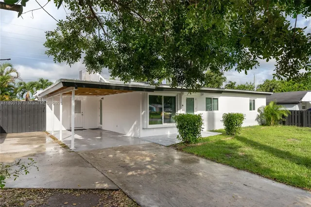 $478,500 | 3036 North 58th Avenue, Hollywood, FL 33021