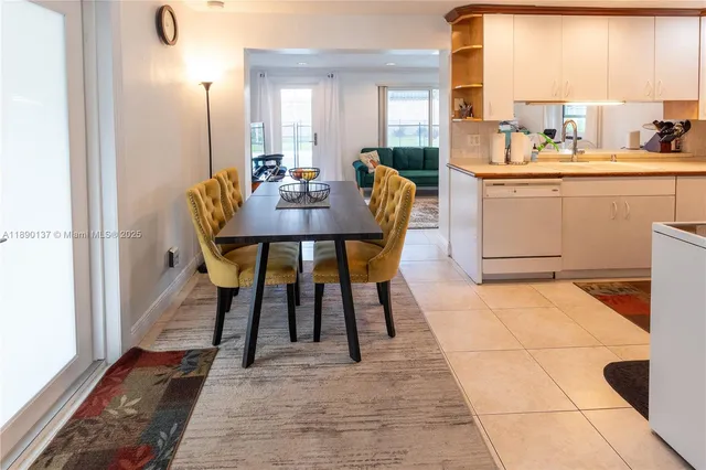 $478,500 | 3036 North 58th Avenue, Hollywood, FL 33021