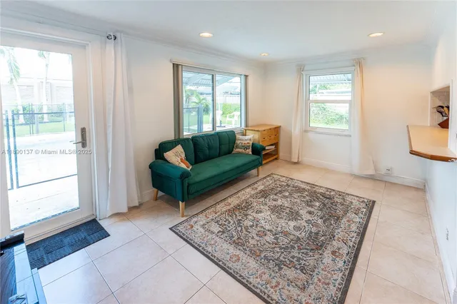 $478,500 | 3036 North 58th Avenue, Hollywood, FL 33021