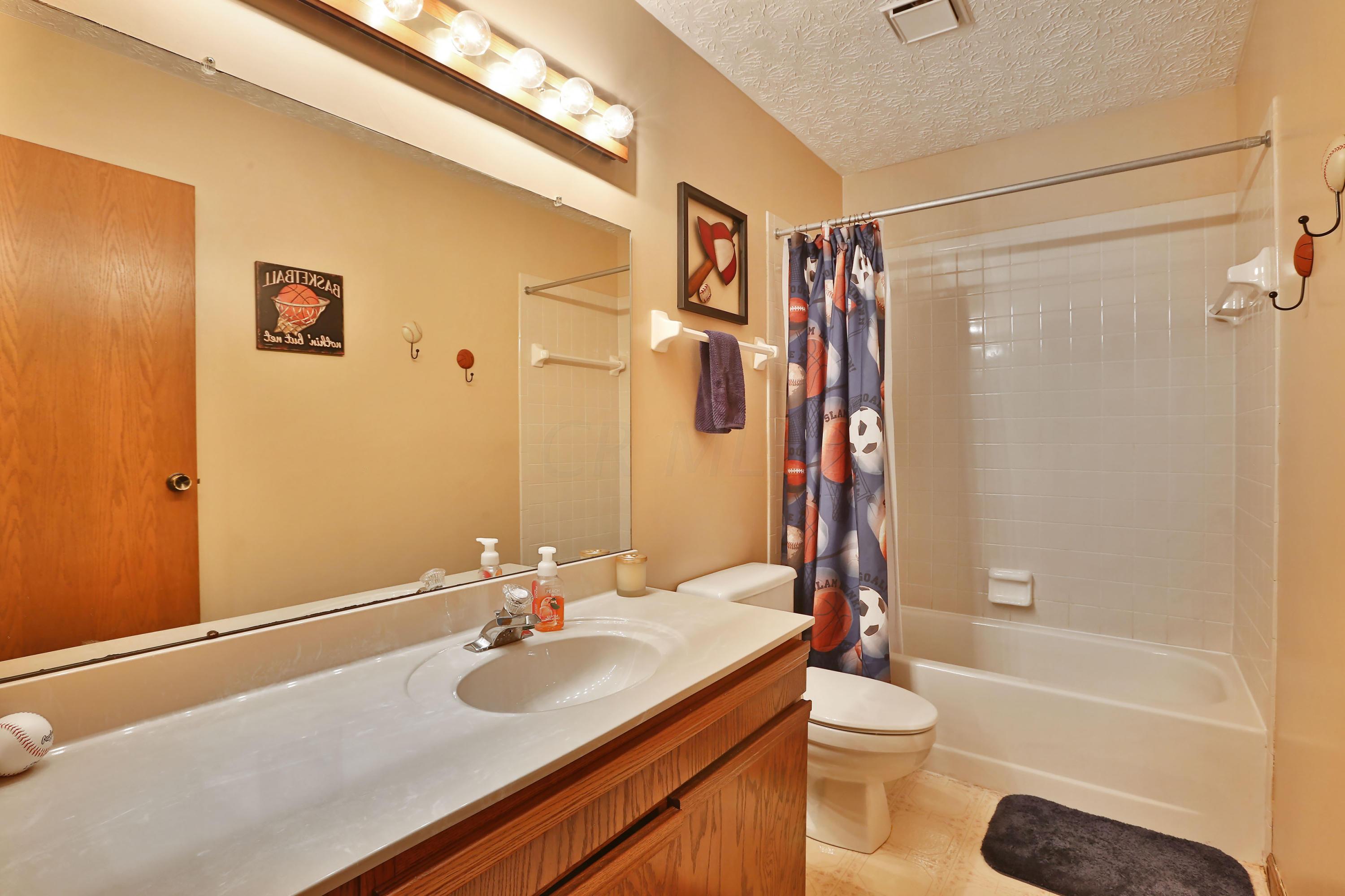 24 Ravine Road Powell, OH 43065 - Photo 19 of 31 Gallery Image 19