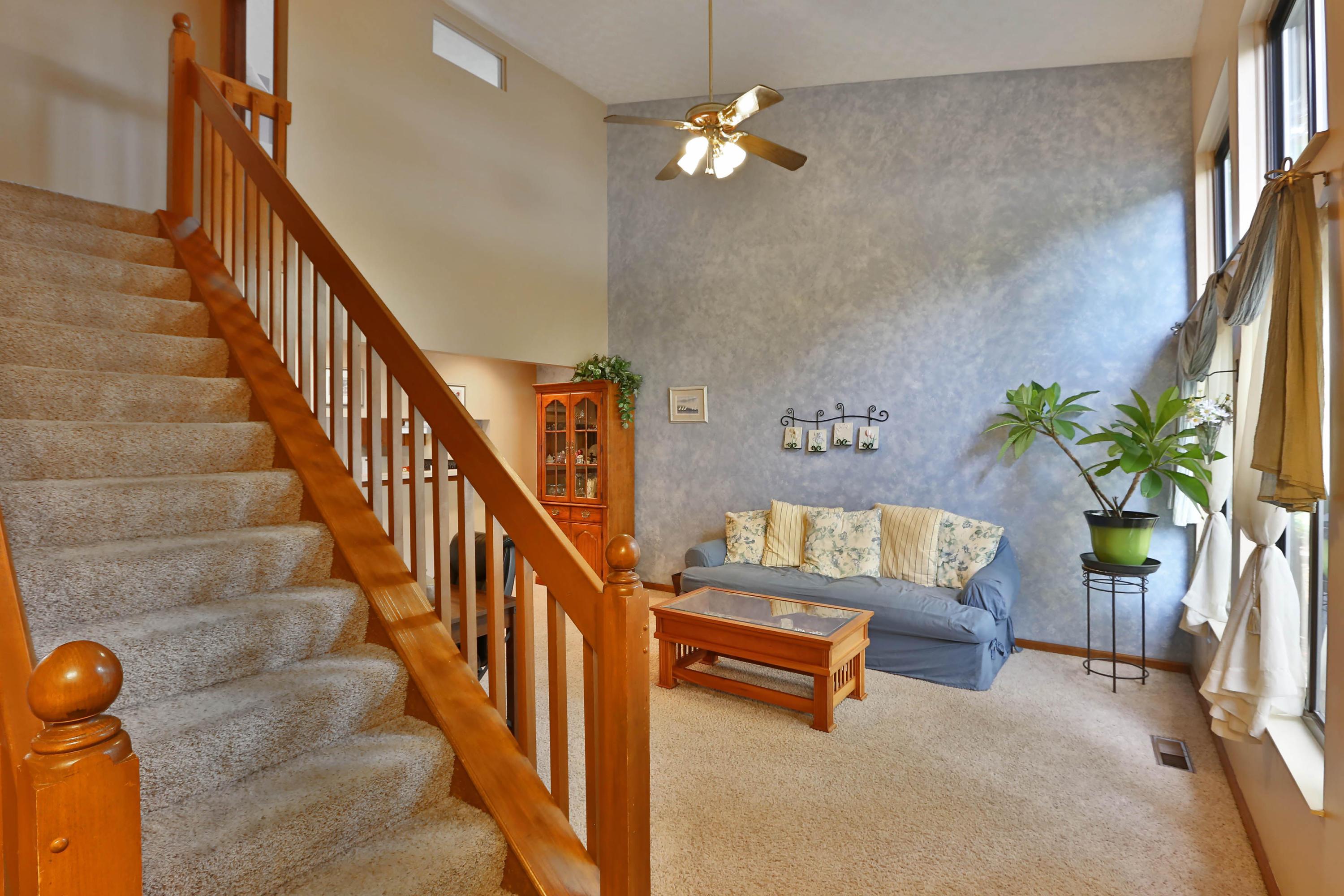 24 Ravine Road Powell, OH 43065 - Photo 3 of 31 Gallery Image 3