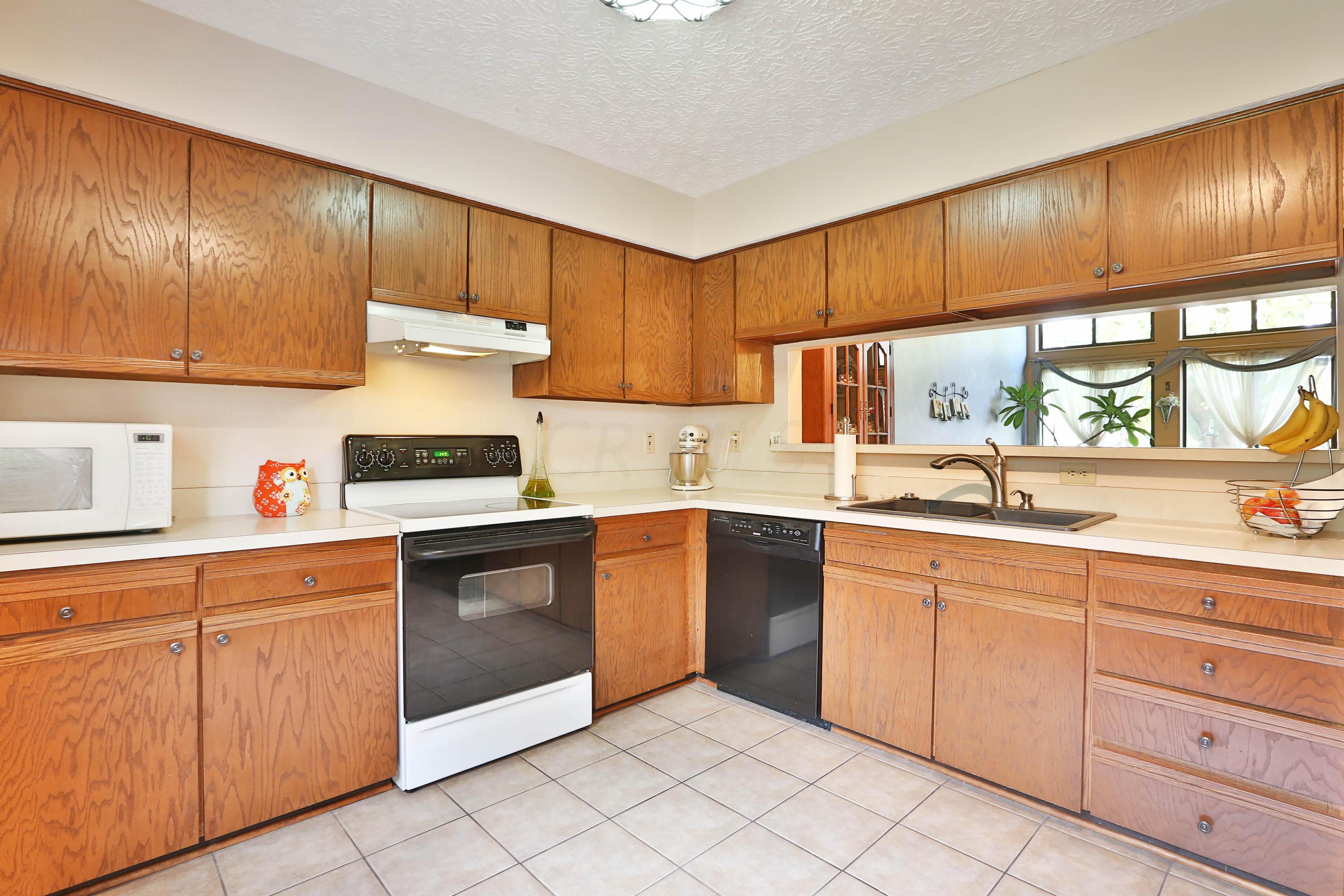 24 Ravine Road Powell, OH 43065 - Photo 9 of 31 Gallery Image 9