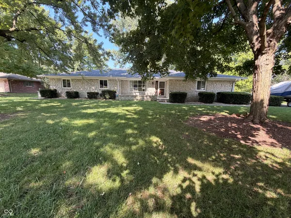$445,000 | 100 Carefree Court, Greenwood, IN 46142