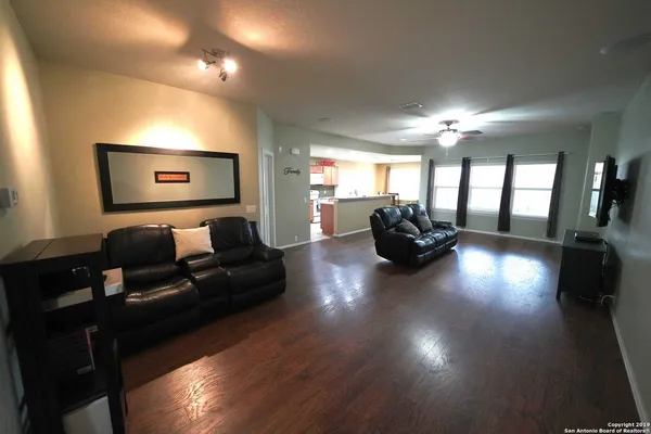 $1,750 | 1369 Wagon Wheel, Schertz, TX 78154