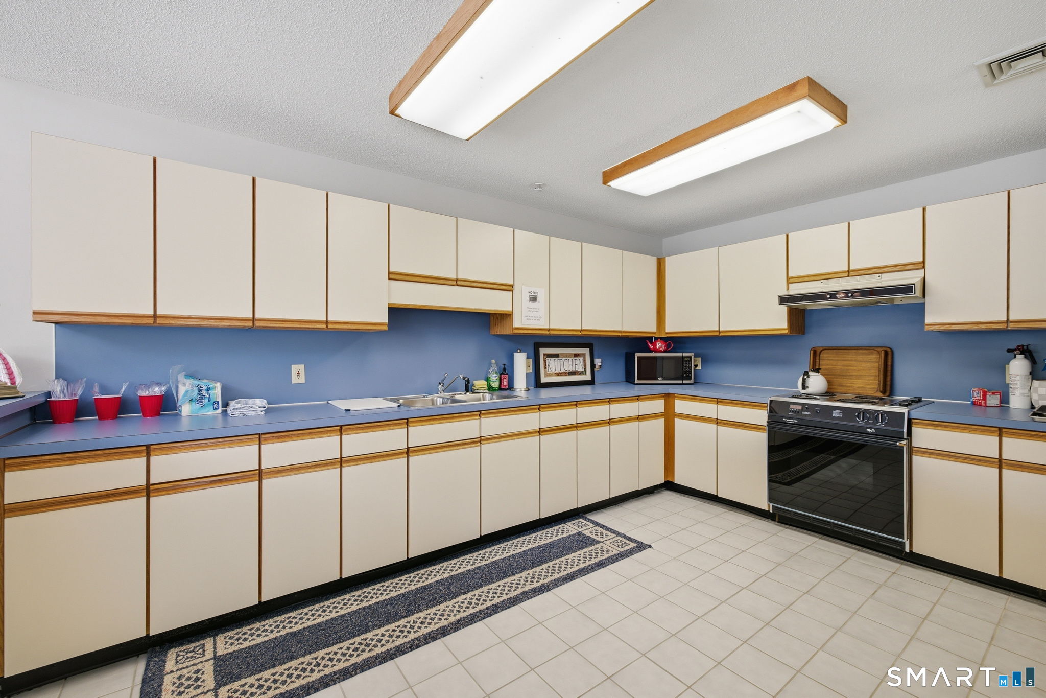 12 Spindle Hill Road, Unit 2C Wolcott, CT 06716 - Photo 35 of 40