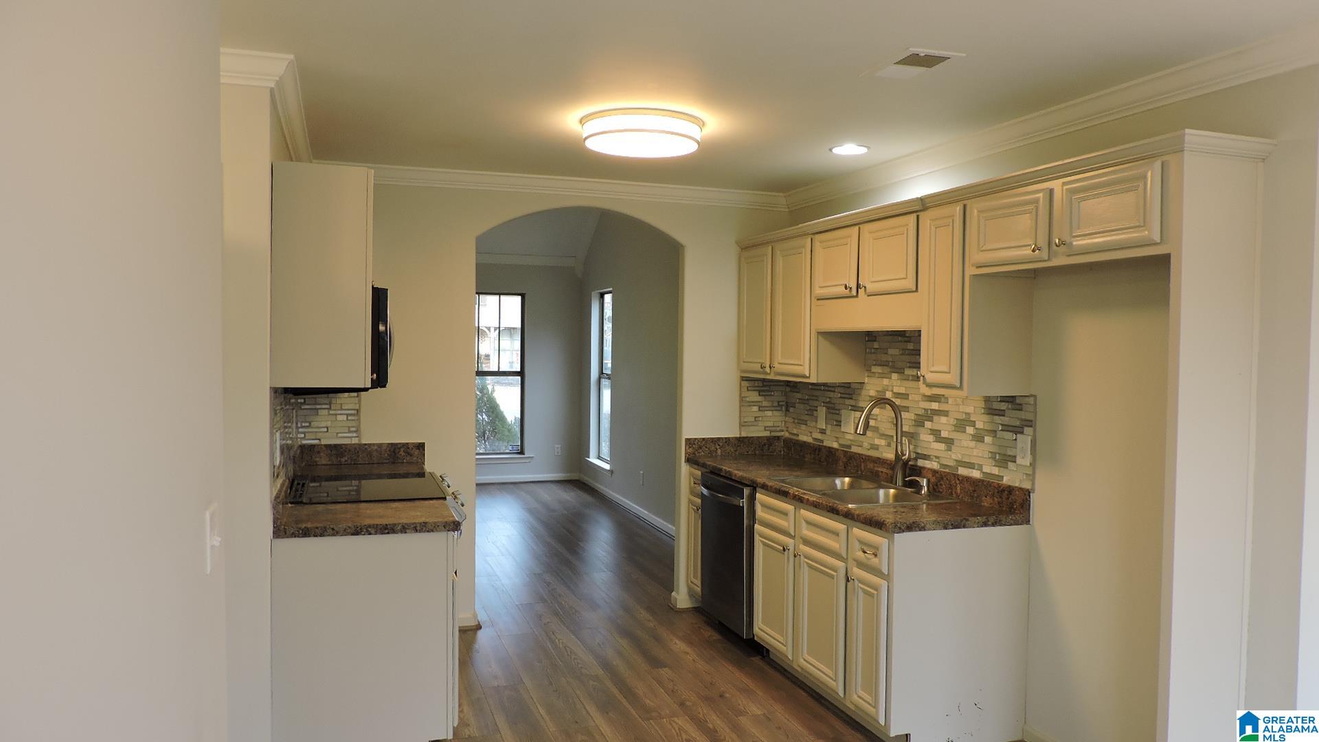 515 Village Springs Lane Springville, AL 35146 - Photo 8 of 19