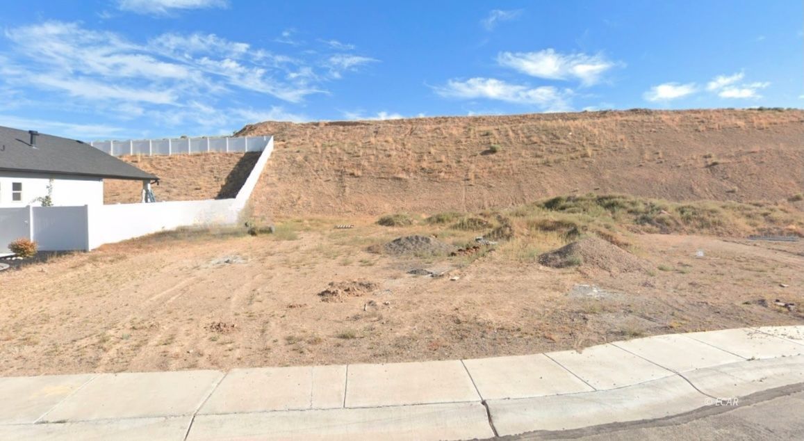 2045 Eagle Rdg Loop, Unit 12 Elko, NV 89801 - Photo 6 of 9