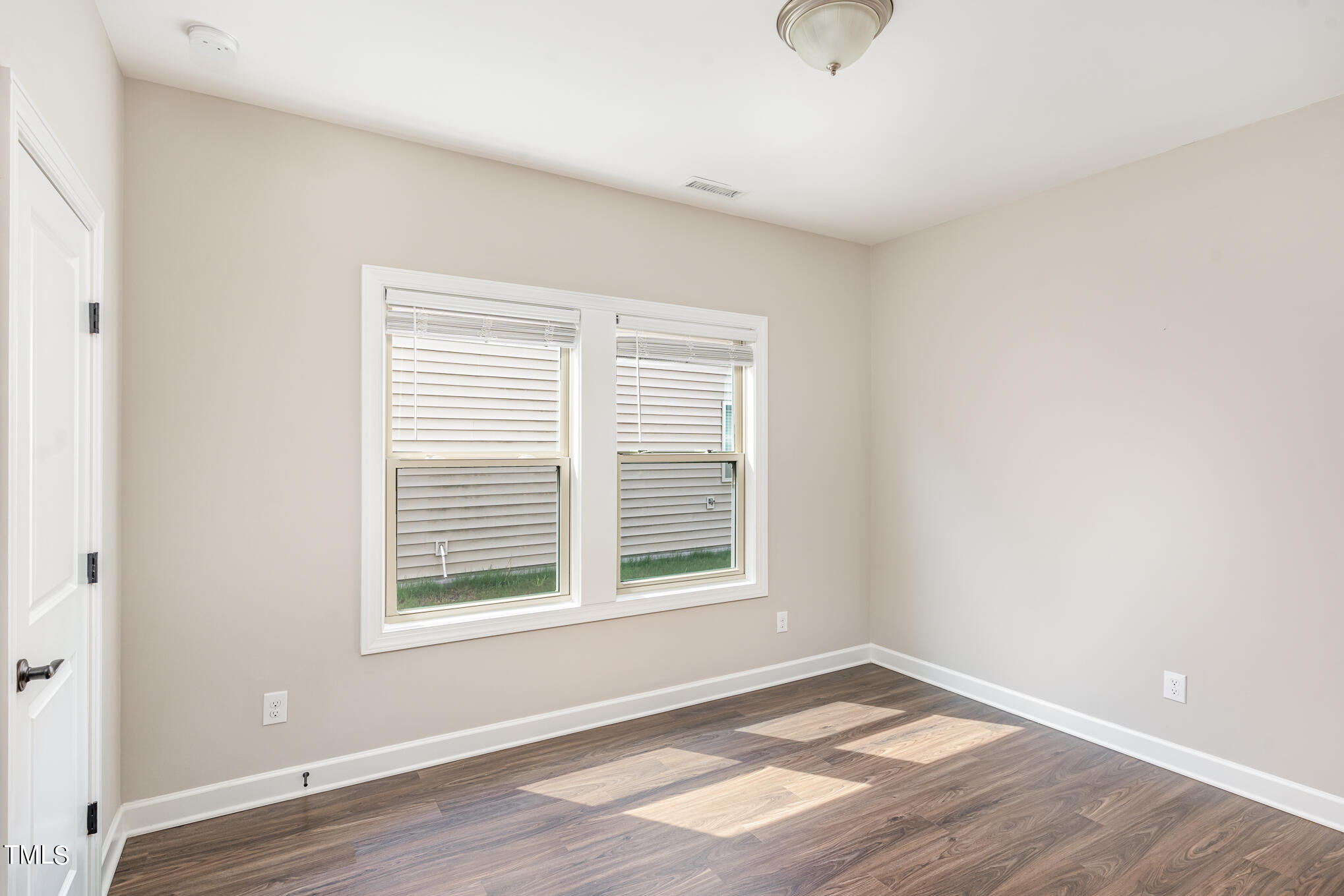 1137 Lippincott Road Durham, NC 27703 - Photo 16 of 36 023_38-edit