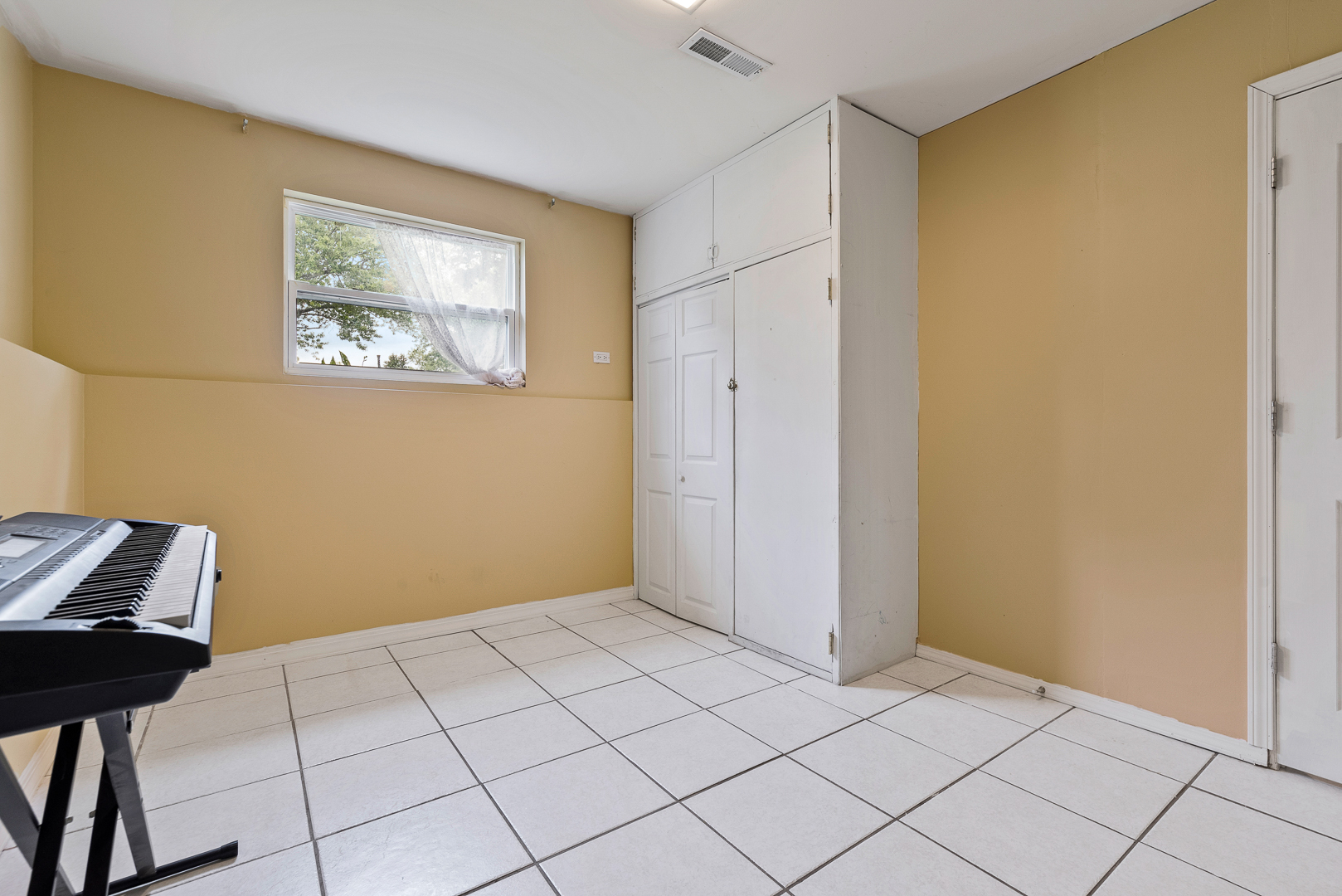 583 Redwood Road Bolingbrook, IL 60440 - Photo 14 of 18