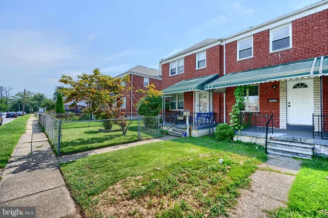 $2,500 | 2204 Redthorn Road, Middle River, MD 21220