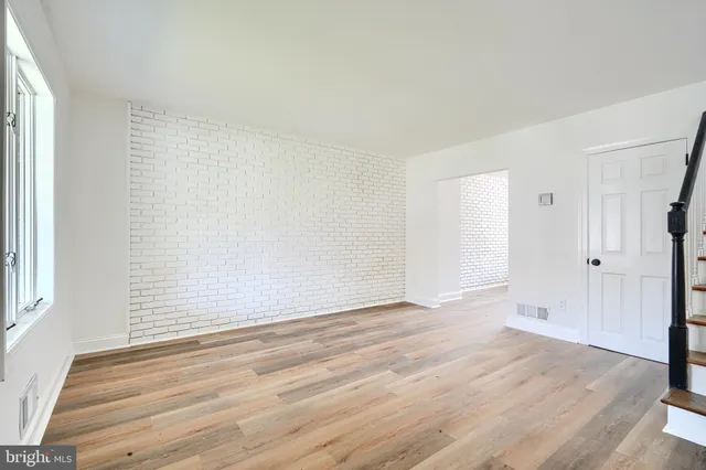 $2,500 | 2204 Redthorn Road, Middle River, MD 21220