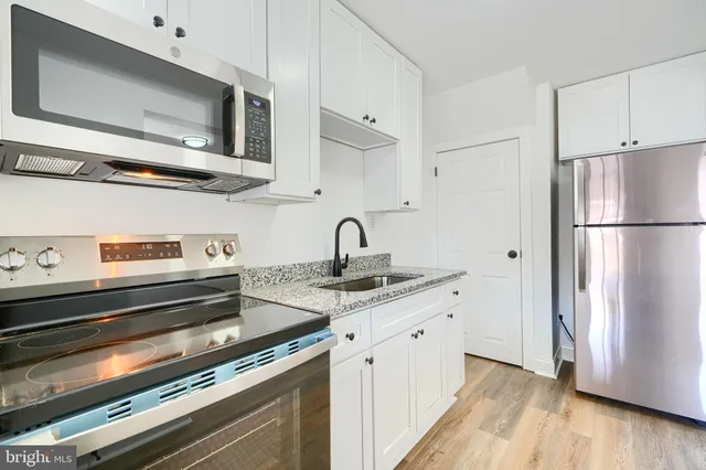 $2,500 | 2204 Redthorn Road, Middle River, MD 21220