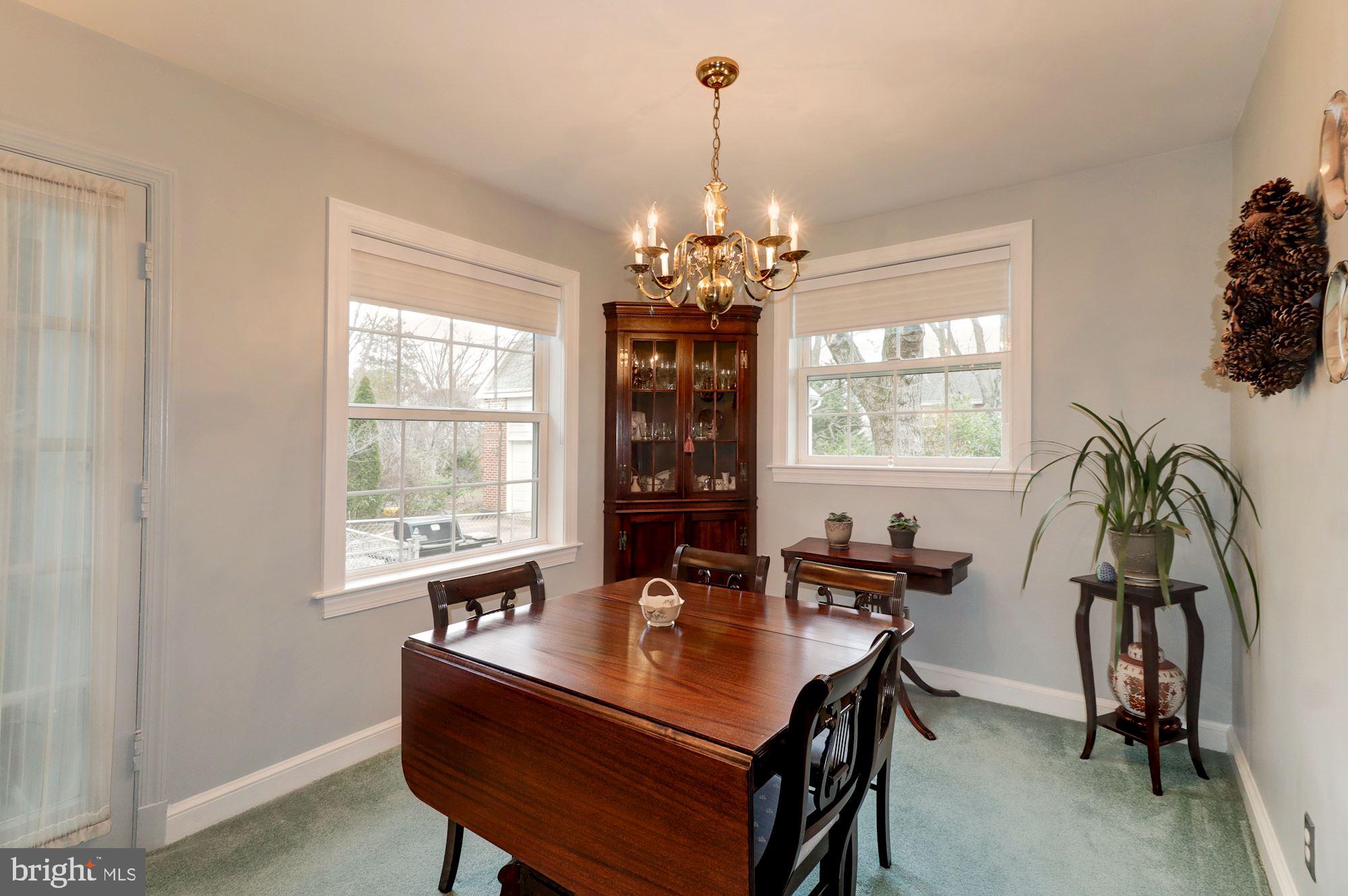 6536 Little Falls Road Arlington, VA 22213 - Photo 9 of 27 Light Filled Dining Room