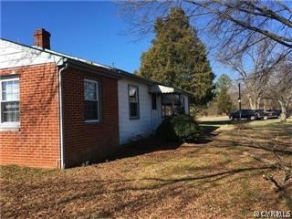 1990 Sandy Hook Road Goochland, VA 23063 - Photo 20 of 24 a view of a backyard of the house
