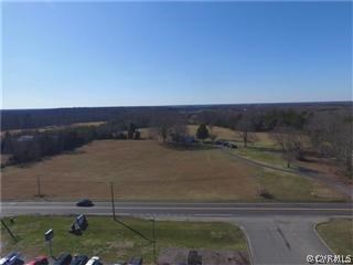 1990 Sandy Hook Road Goochland, VA 23063 - Photo 4 of 24 a view of a backyard