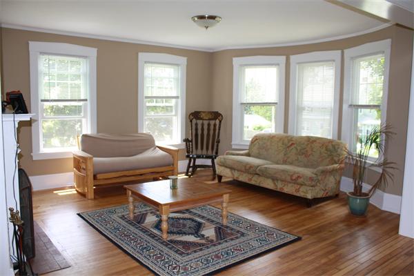 205 Burncoat Street Worcester, MA 01606 - Photo 3 of 25