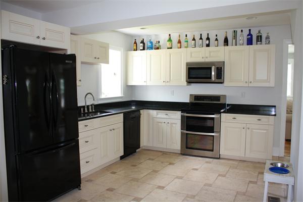 205 Burncoat Street Worcester, MA 01606 - Photo 5 of 25