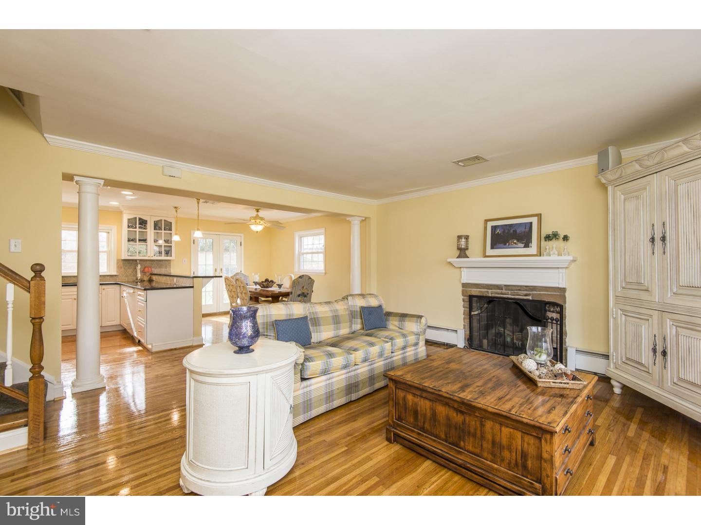 3406 Tyson Road Newtown Square, PA 19073 - Photo 2 of 19 Living Room