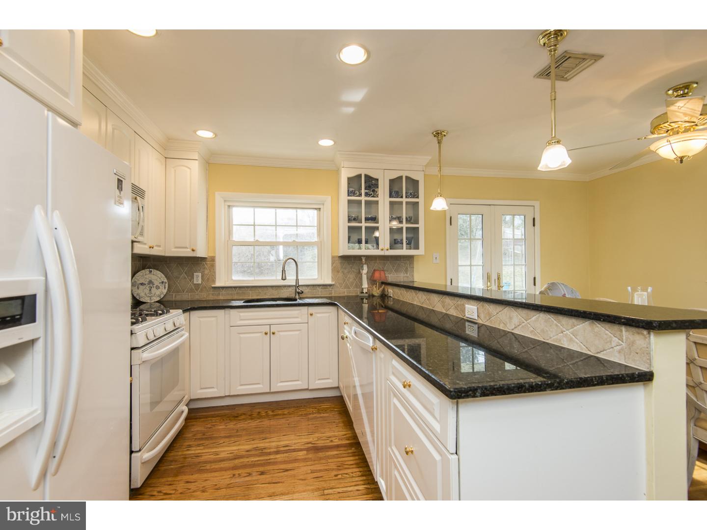3406 Tyson Road Newtown Square, PA 19073 - Photo 4 of 19 Kitchen