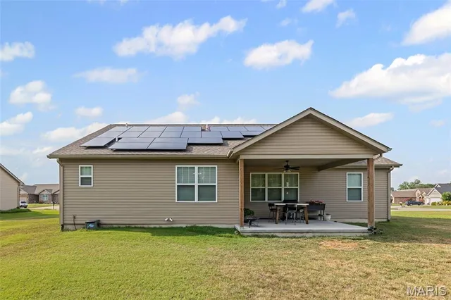 $365,000 | 261 Emerald Way, Granite City, IL 62040