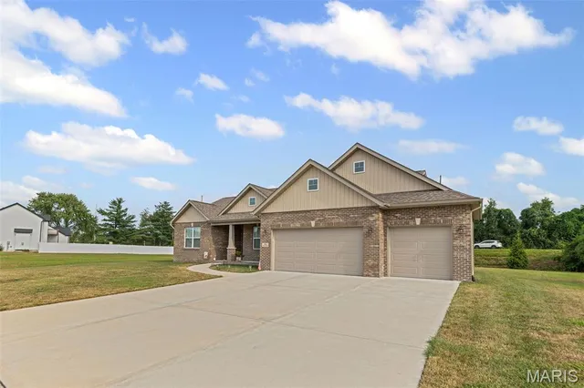 $365,000 | 261 Emerald Way, Granite City, IL 62040