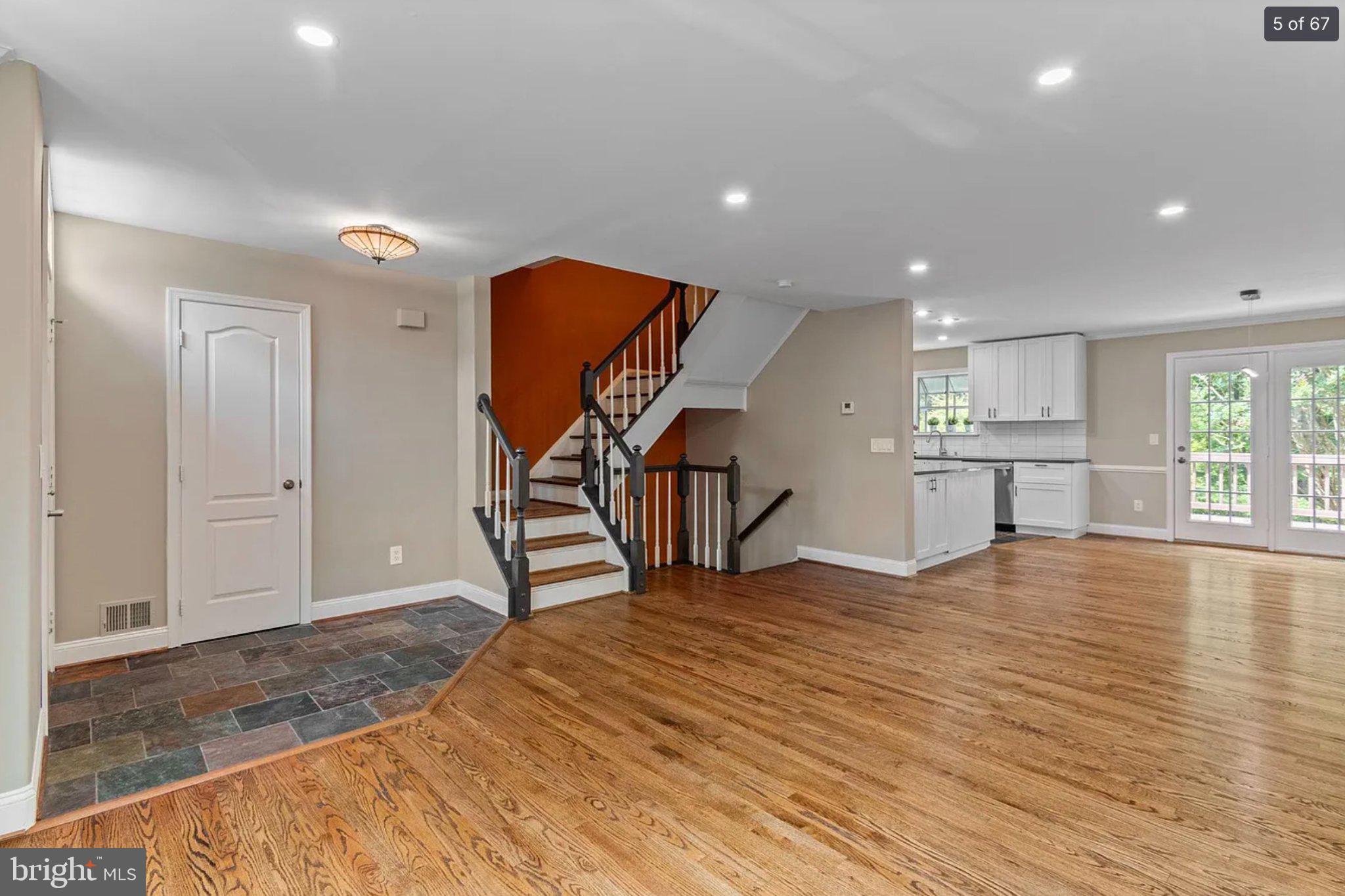 3906 Valley Ridge Drive Fairfax, VA 22033 - Photo 5 of 58 Spacious entryway with elegant staircase.