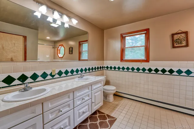 $380,000 | 160 Barryville - Yulan Road, Barryville, NY 12719