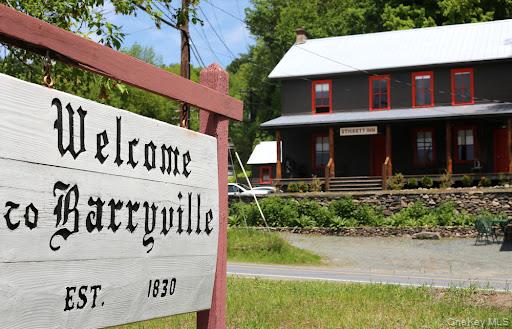 160 Barryville - Yulan Road Barryville, NY 12719 - Photo 32 of 38 Community / neighborhood sign with a porch