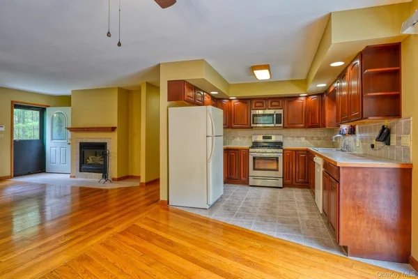 $365,000 | 160 Barryville - Yulan Road, Barryville, NY 12719