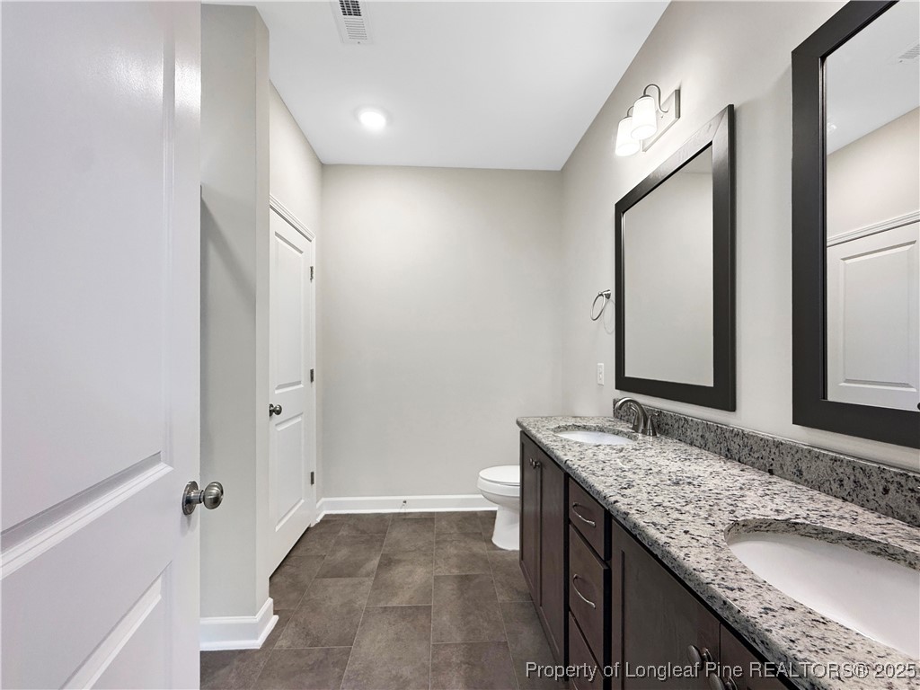 4457 Dunn Road Eastover, NC 28312 - Photo 17 of 28 Gallery Image 17