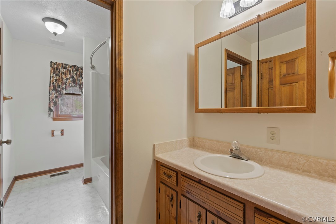 2099 Old Tavern Road Powhatan, VA 23139 - Photo 25 of 34 Gallery Image 25