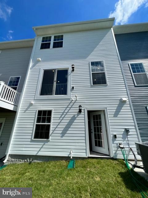 2112 Devine Road Baltimore, MD 21244 - Photo 2 of 31 Rear of Home