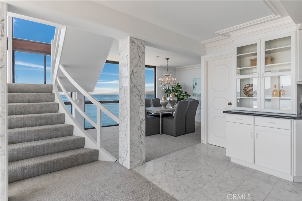 531 Esplanade, Unit 916 Redondo Beach, CA 90277 - Photo 13 of 41 a view of entryway and hall