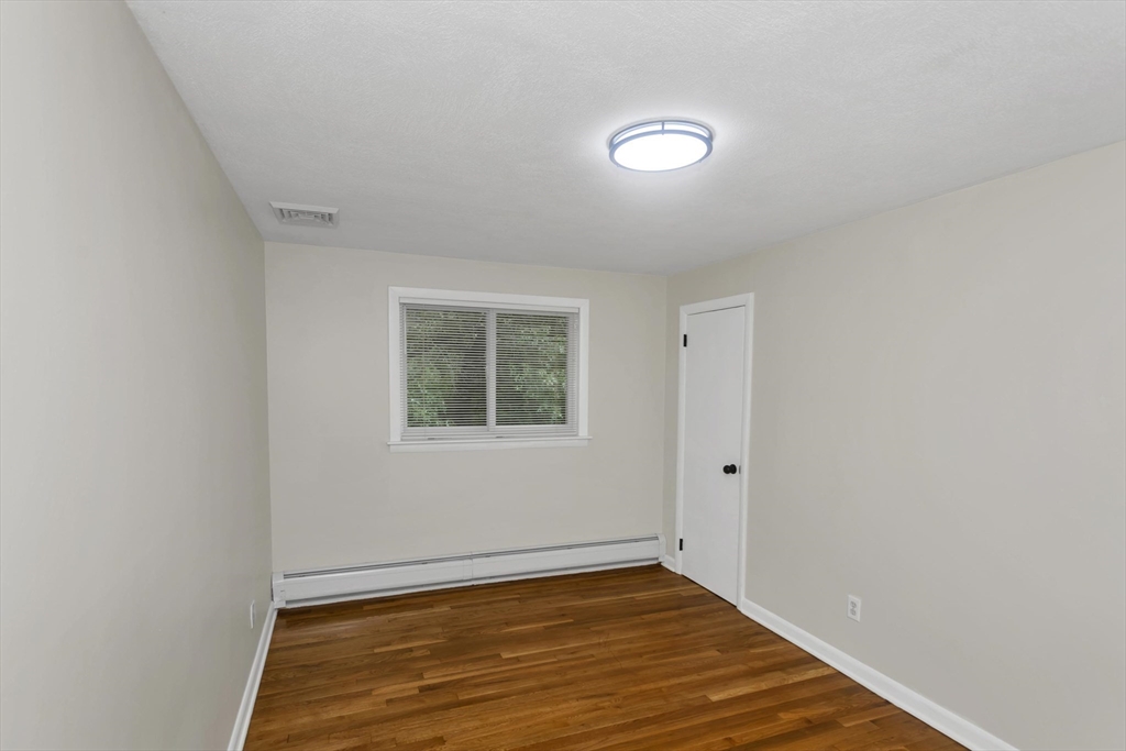 89 Garvey Drive Springfield, MA 01109 - Photo 28 of 34 Gallery Image 28