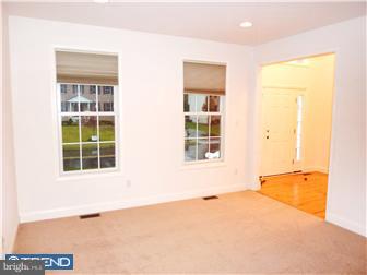 2 Springville Way Mount Laurel, NJ 08054 - Photo 6 of 12 Living Room