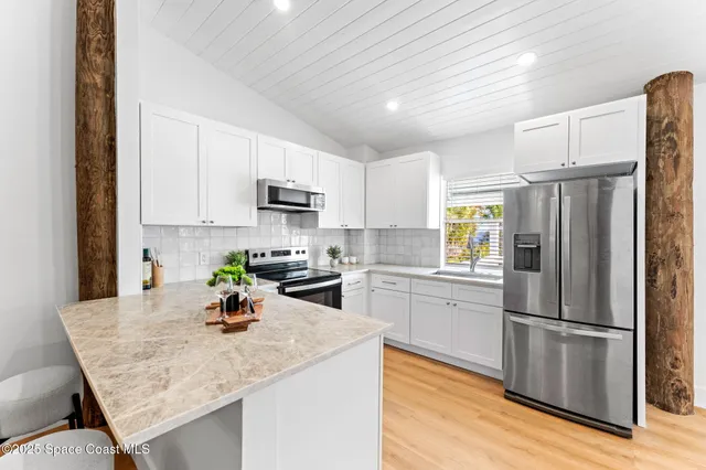 $1,390,000 | 3755 Indian River Drive, Cocoa, FL 32926