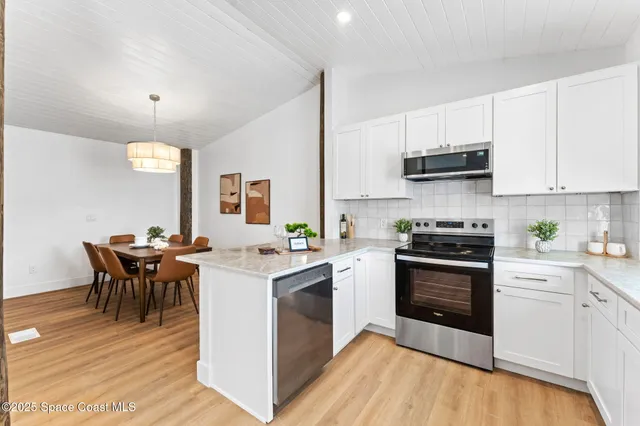 $1,390,000 | 3755 Indian River Drive, Cocoa, FL 32926