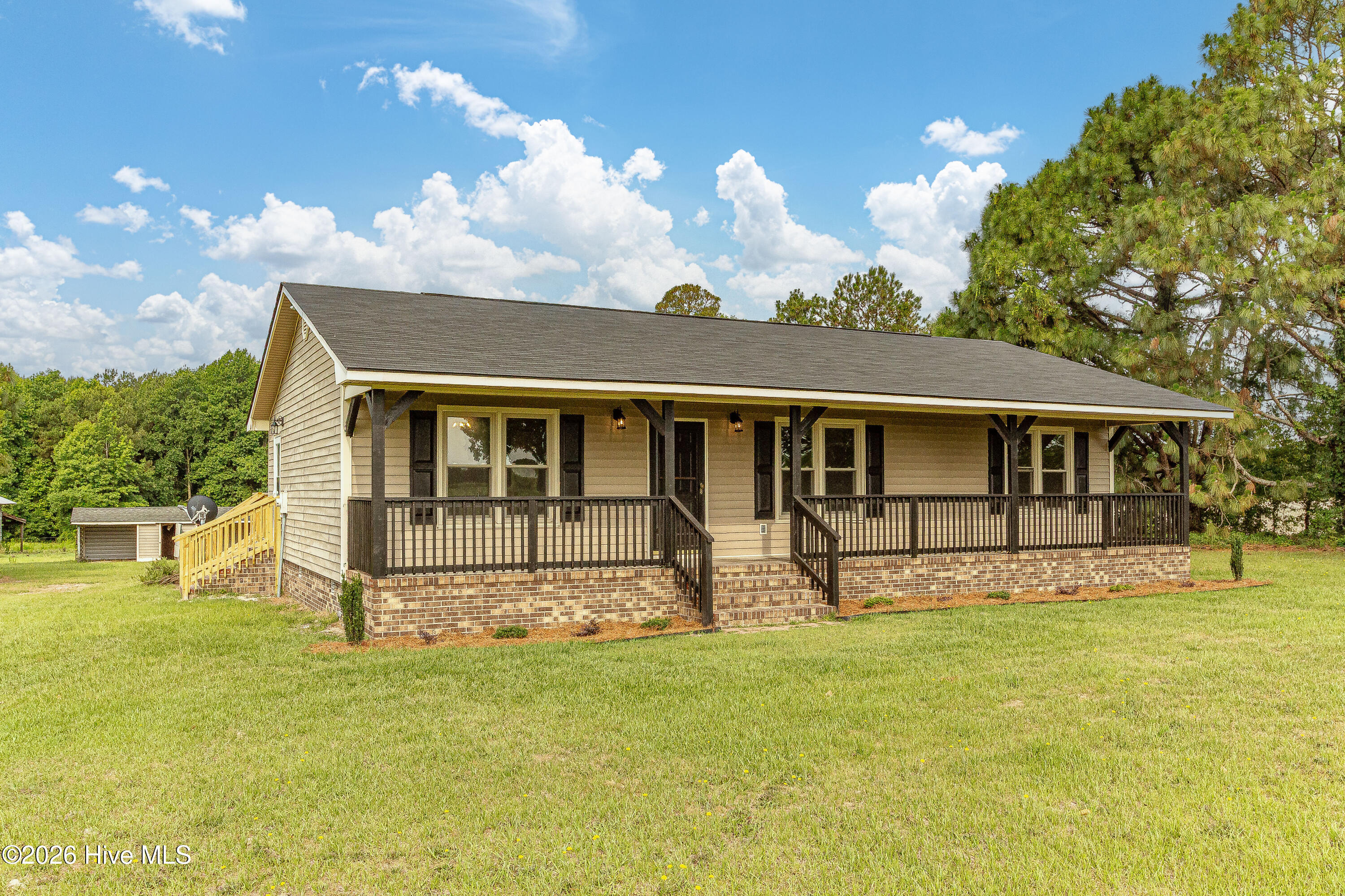 358 White Flash Road Mount Olive, NC 28365 - Photo 1 of 19