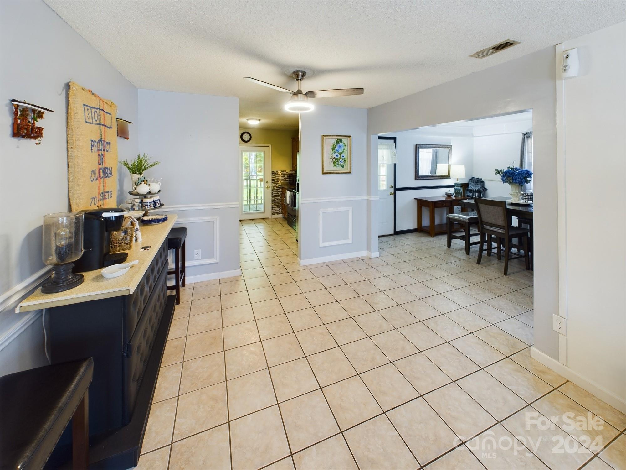 208 Springhill Lane Maiden, NC 28650 - Photo 14 of 40 Gallery Image 14