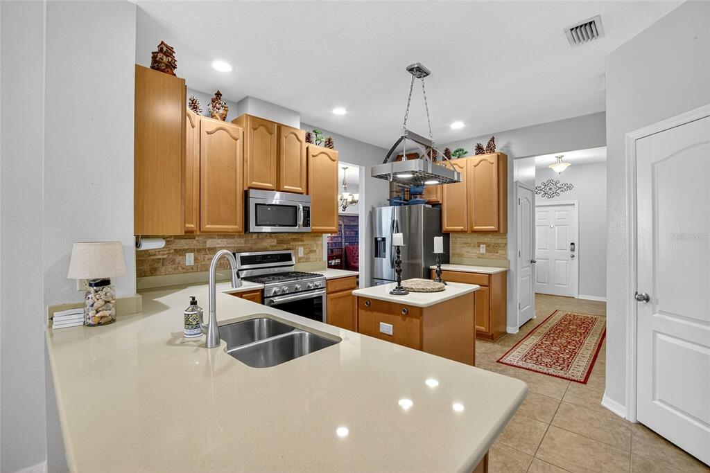 9023 41st Street East Parrish, FL 34219 - Photo 11 of 68