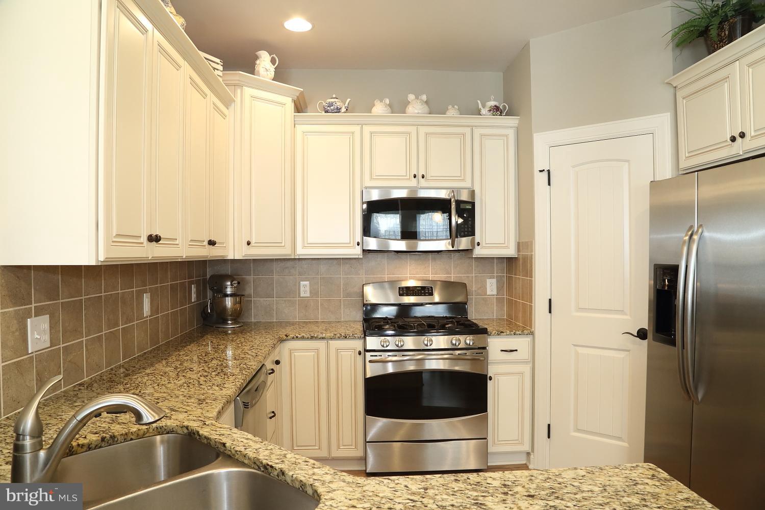 134 River Birch Drive Lititz, PA 17543 - Photo 4 of 27