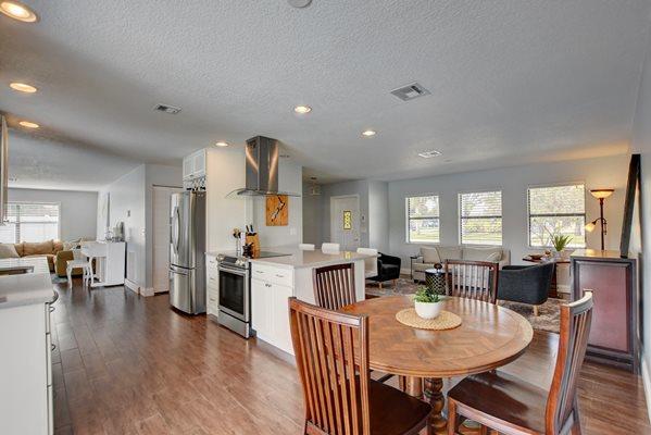 1520 Cormorant Road Delray Beach, FL 33444 - Photo 11 of 35 Breakfast Area, Kitchen to Den