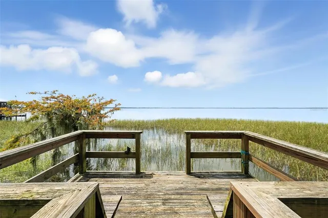 $747,000 | 32721 Lake Eustis Drive, Tavares, FL 32778