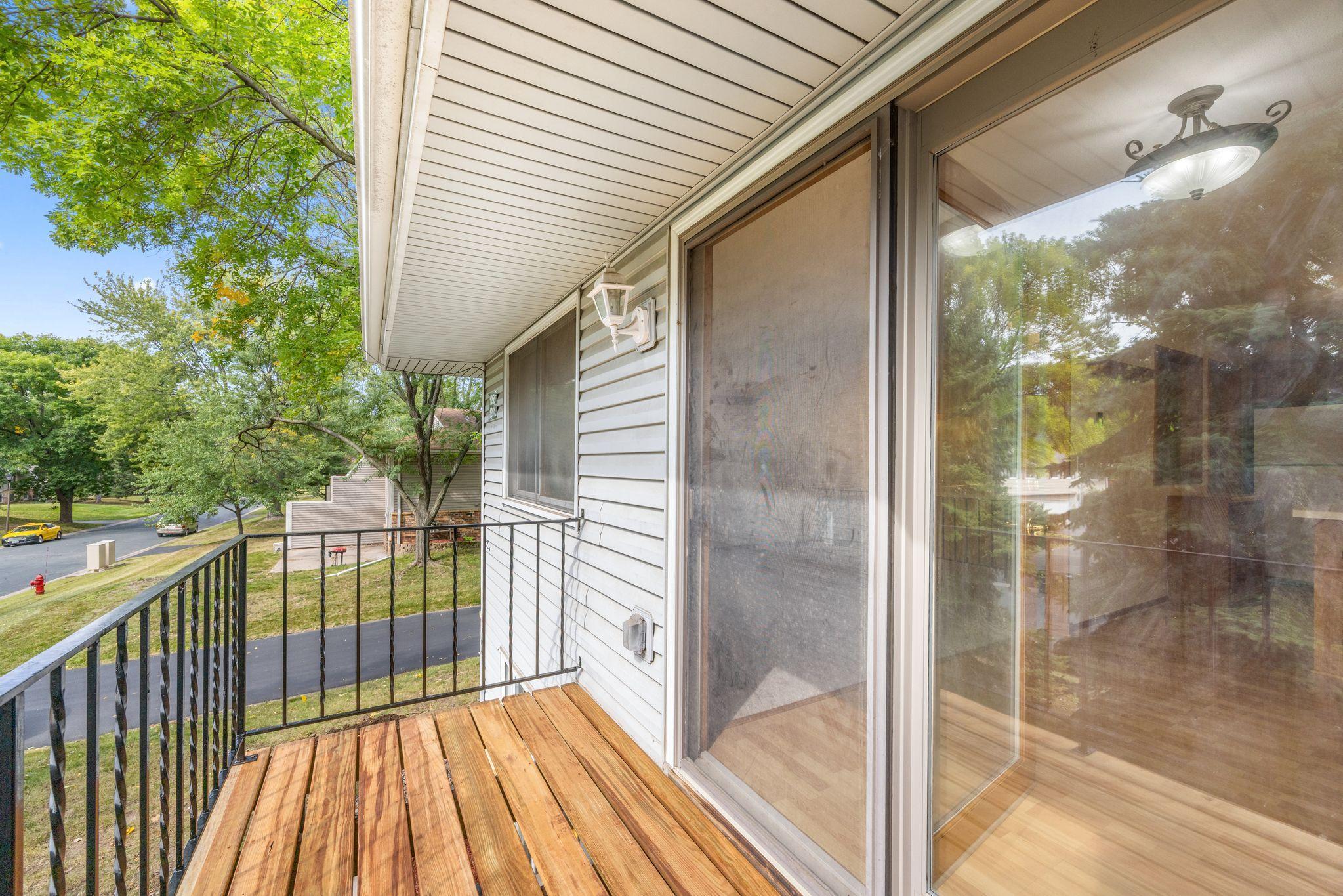 1259 Timbershore Lane Eagan, MN 55123 - Photo 4 of 15