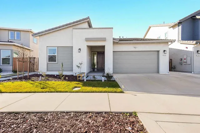 $789,000 | 3456-3456 Mulholland Drive, Lathrop, CA 95330