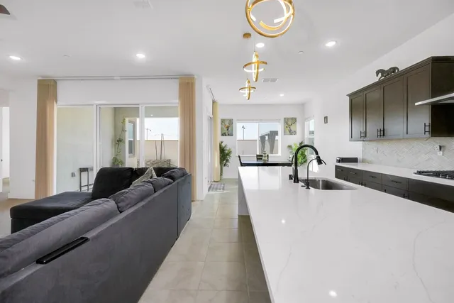 $789,000 | 3456-3456 Mulholland Drive, Lathrop, CA 95330