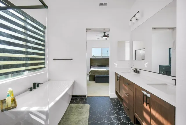 $789,000 | 3456-3456 Mulholland Drive, Lathrop, CA 95330