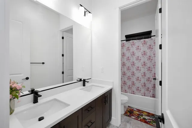 $789,000 | 3456-3456 Mulholland Drive, Lathrop, CA 95330