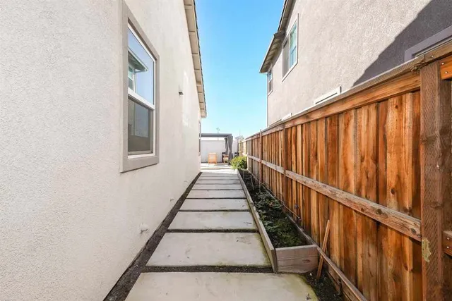 $789,000 | 3456-3456 Mulholland Drive, Lathrop, CA 95330