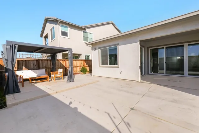 $789,000 | 3456-3456 Mulholland Drive, Lathrop, CA 95330